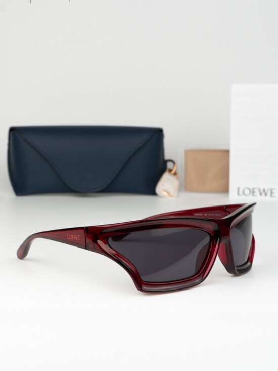 Loewe Women Sunglasses Red Smoke Wraparound LW40143U 66A NEW AUTHENTIC